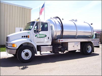 Septic pump truck